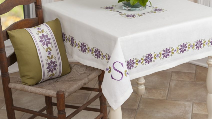 Singer XL-580 Review